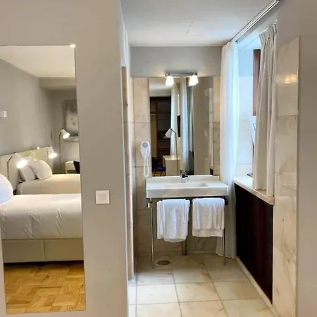 Quarto Com Wc Privativo - Arrendamento Mensal 別荘 リスボン